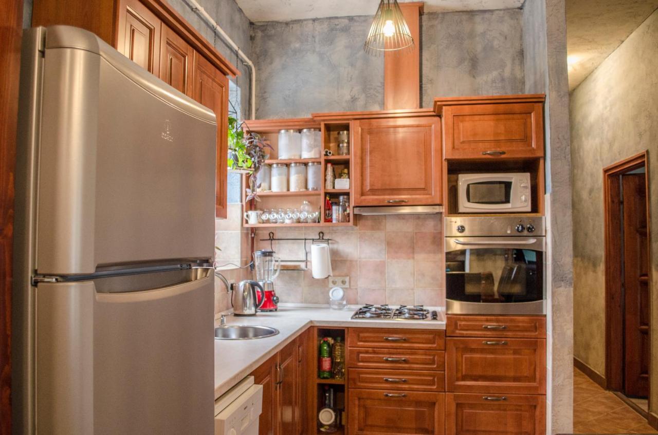 Апартаменты Kohaz Apartman Веспрем Экстерьер фото