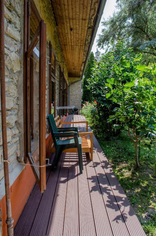 Апартаменты Kohaz Apartman Веспрем Экстерьер фото